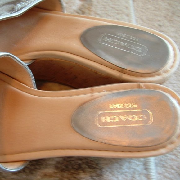 Coach bundle Coach Shoes and Scarf duo 2piece set - Picture 5 of 13